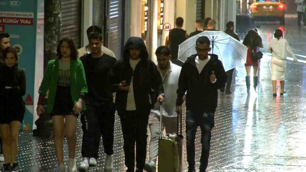 İstanbul’da gece başlayacak yağmur için uzmanlardan kritik uyarı: En çok etkilenecek ilçeler belli oldu