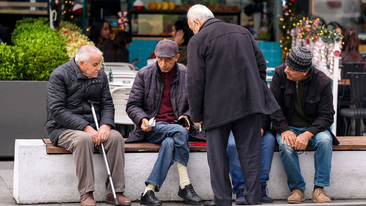Emekli Maaşlarında Yeni maaş artış Sistemi Meclis’te